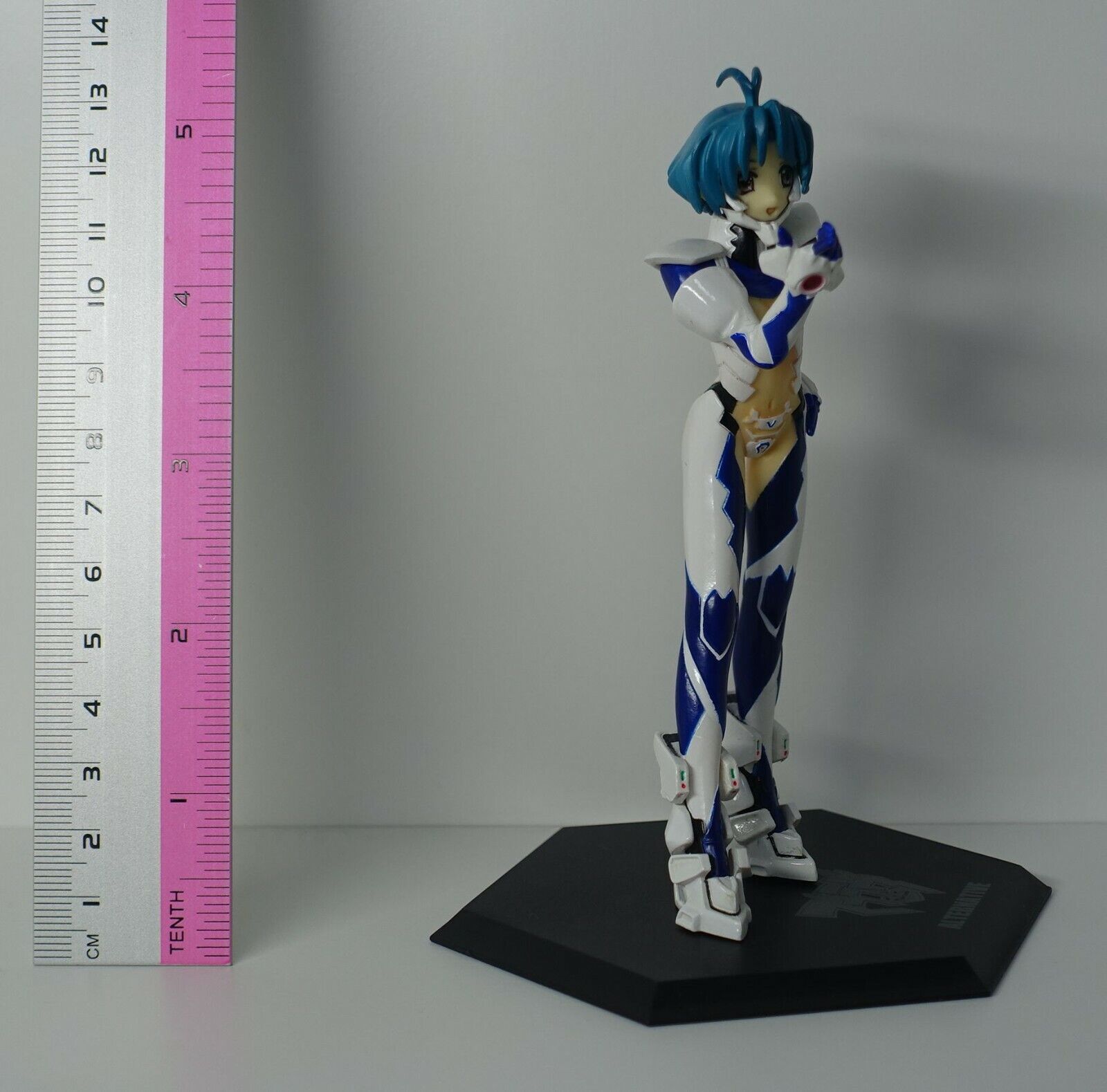 Volks Age Ultimate Characters Muv-Luv Mikoto Yoroi Pilot Suit Figure no box