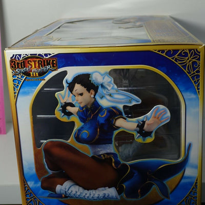 Embrace Street Fighter III 3rd Strike: Fighters Legendary Chun-Li 1:8 Chunli