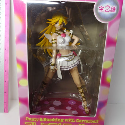 Panty and Stocking with Garterbelt Premium Figure Panty Statue &