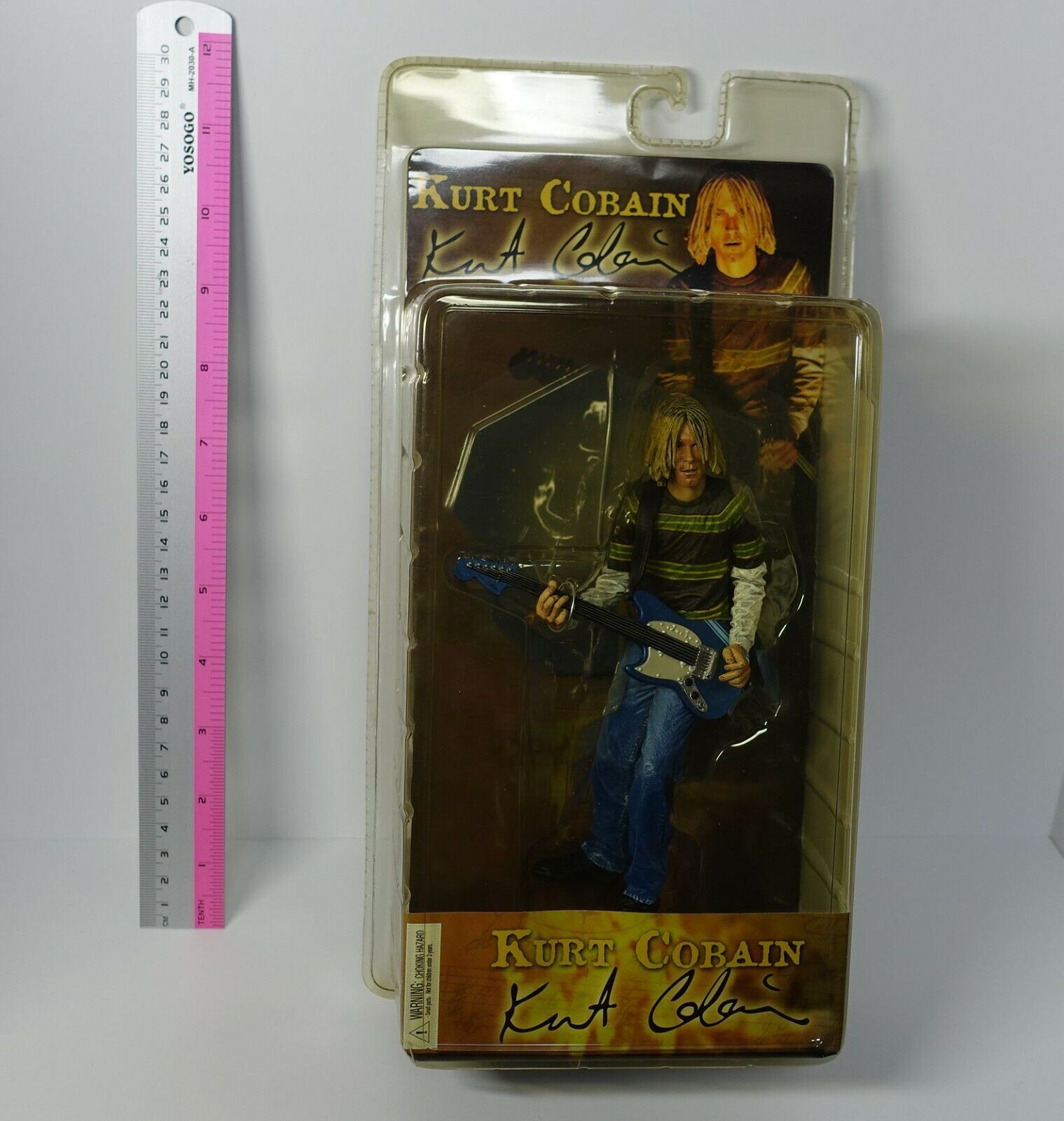 Kurt Cobain 7 inches Figure Statue Kurt Donald Cobain 