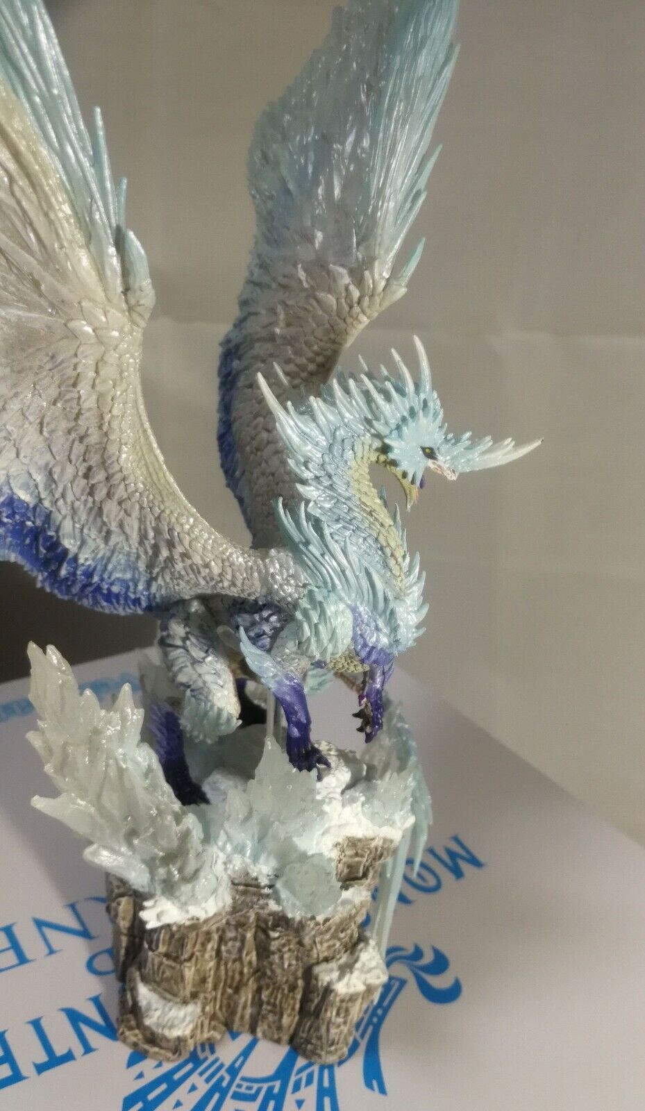Monster Hunter World ICEBORNE Velkhana Figure Statue ICE BORNE Authentic 