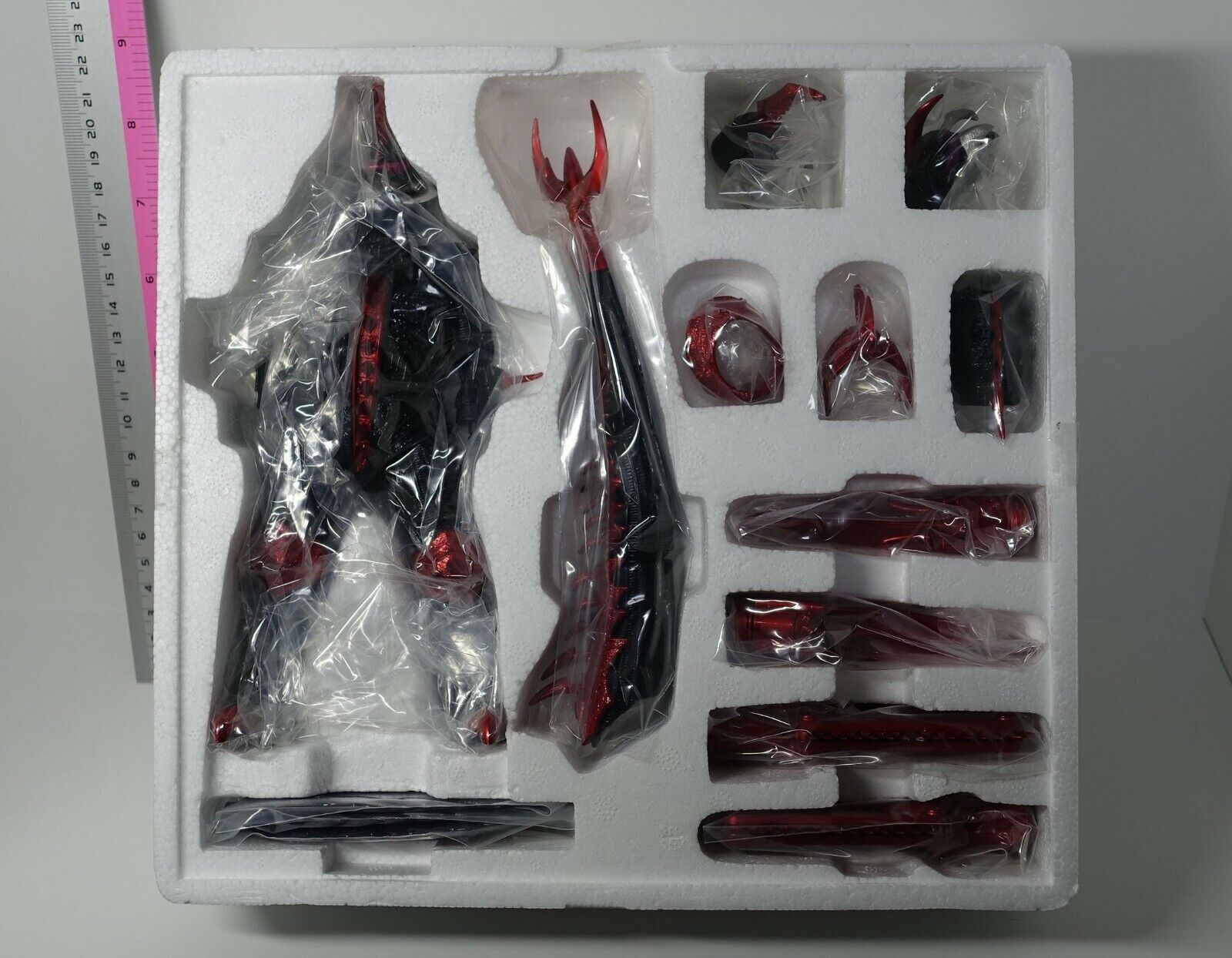 Godzilla Bandai Deluxe DieCast Figure Final Wars Red Gigan Death Trigger GD-76N 