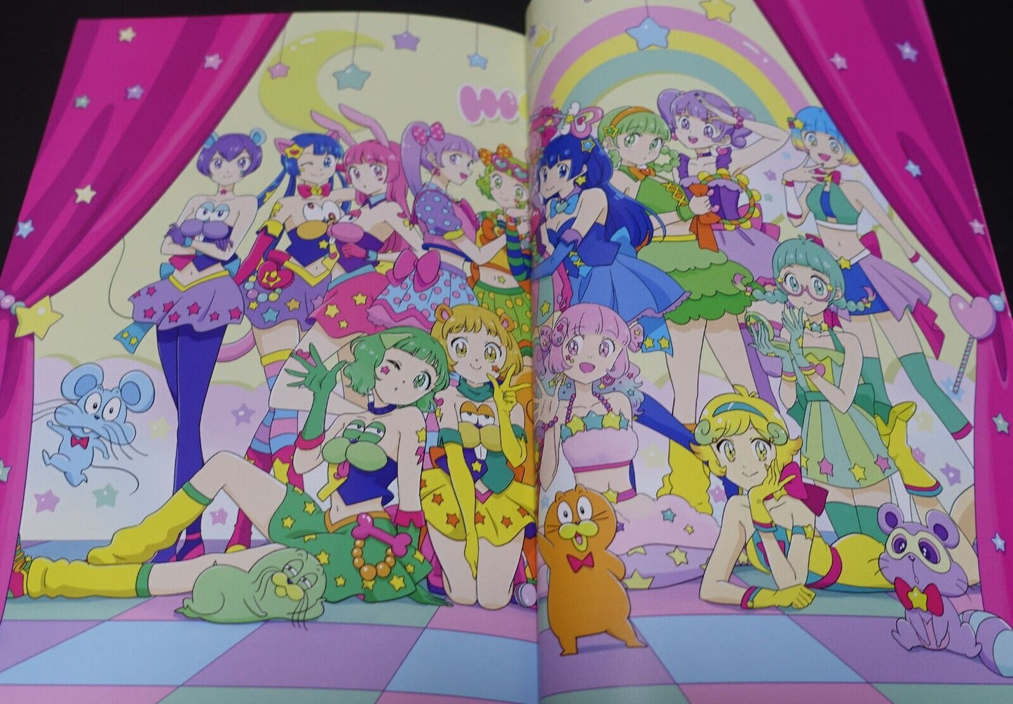 mog mog's Illustration Book 2014-2019 Original Colorful Girls Art 