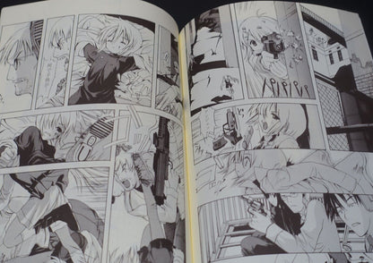 Yu Aida Gunslinger Girl Collection Book 