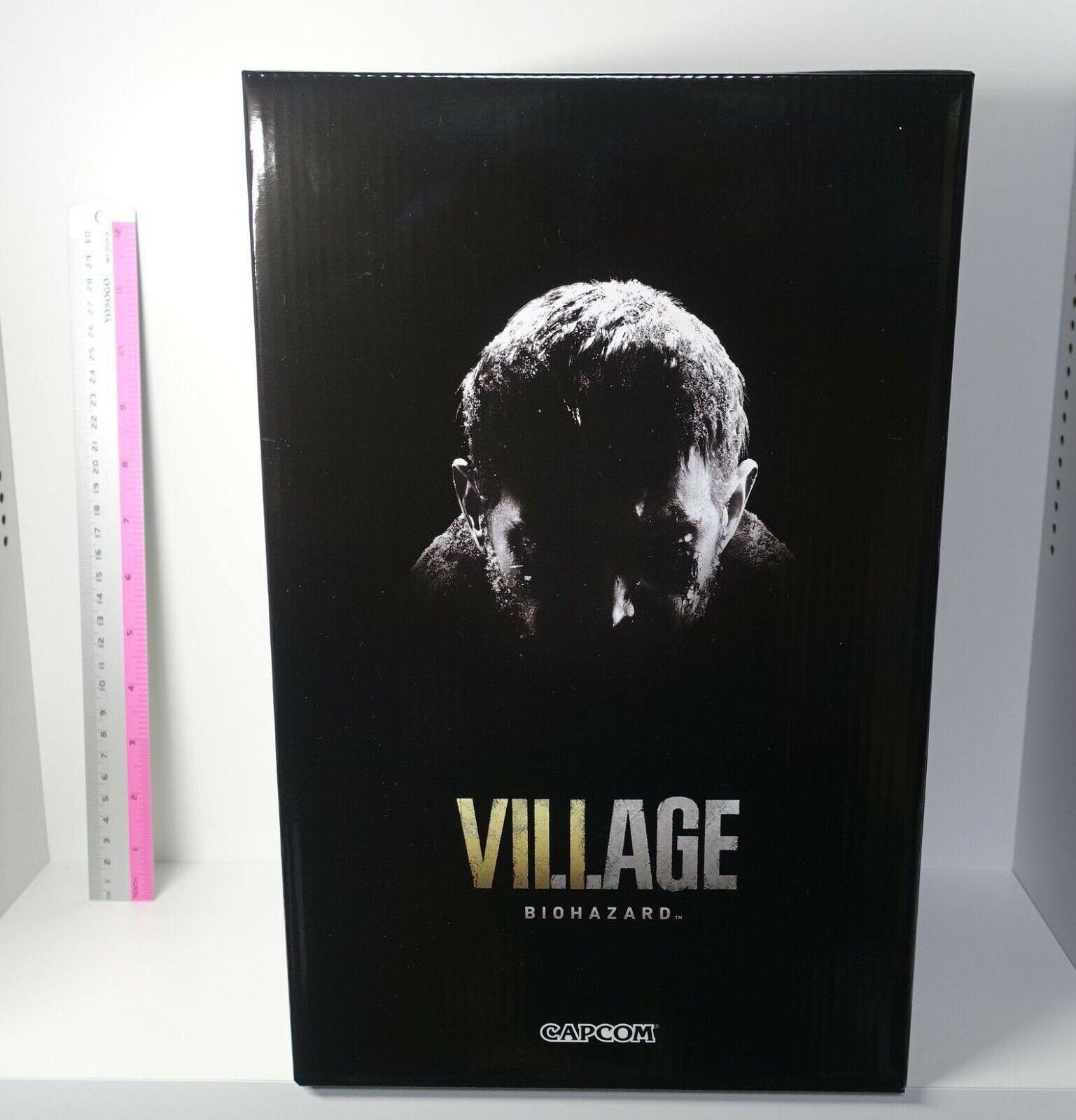 RESIDENT EVIL 8 VIL.I.AGE Chris Redfield Figure BIOHAZARD with Special Box 