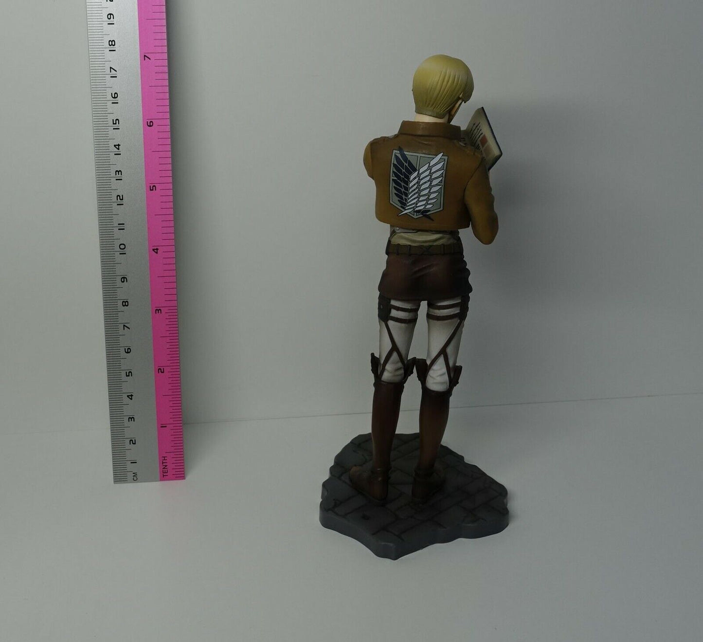 Attack on Titan Mike Zacharias Figure Statue no box 