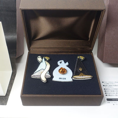 Kamome Shirahama ATELIER OF WITCH HAT Embroidery Pins Set 