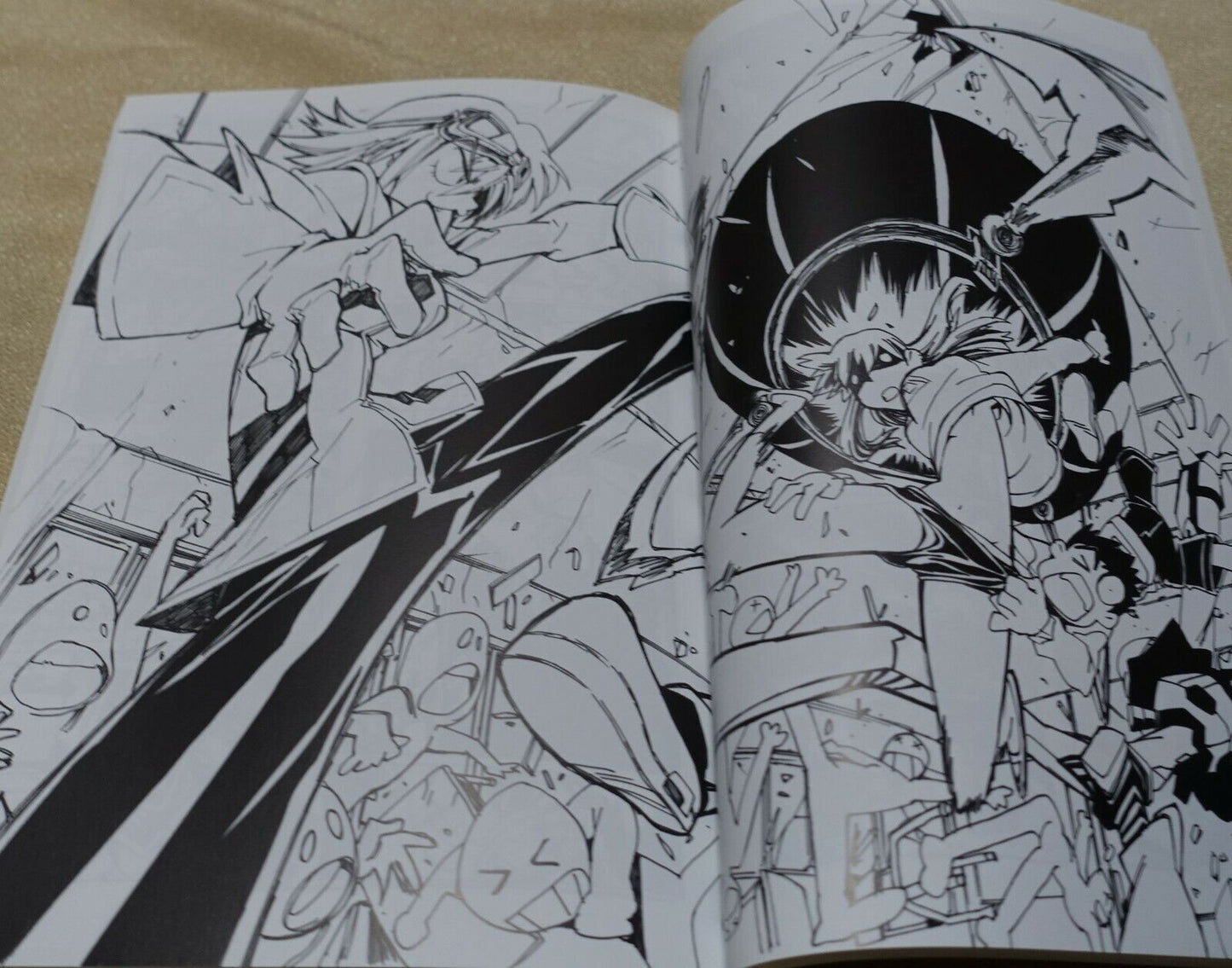 The FLCL Archives Illustration Design Work Key Frame Art 248page 