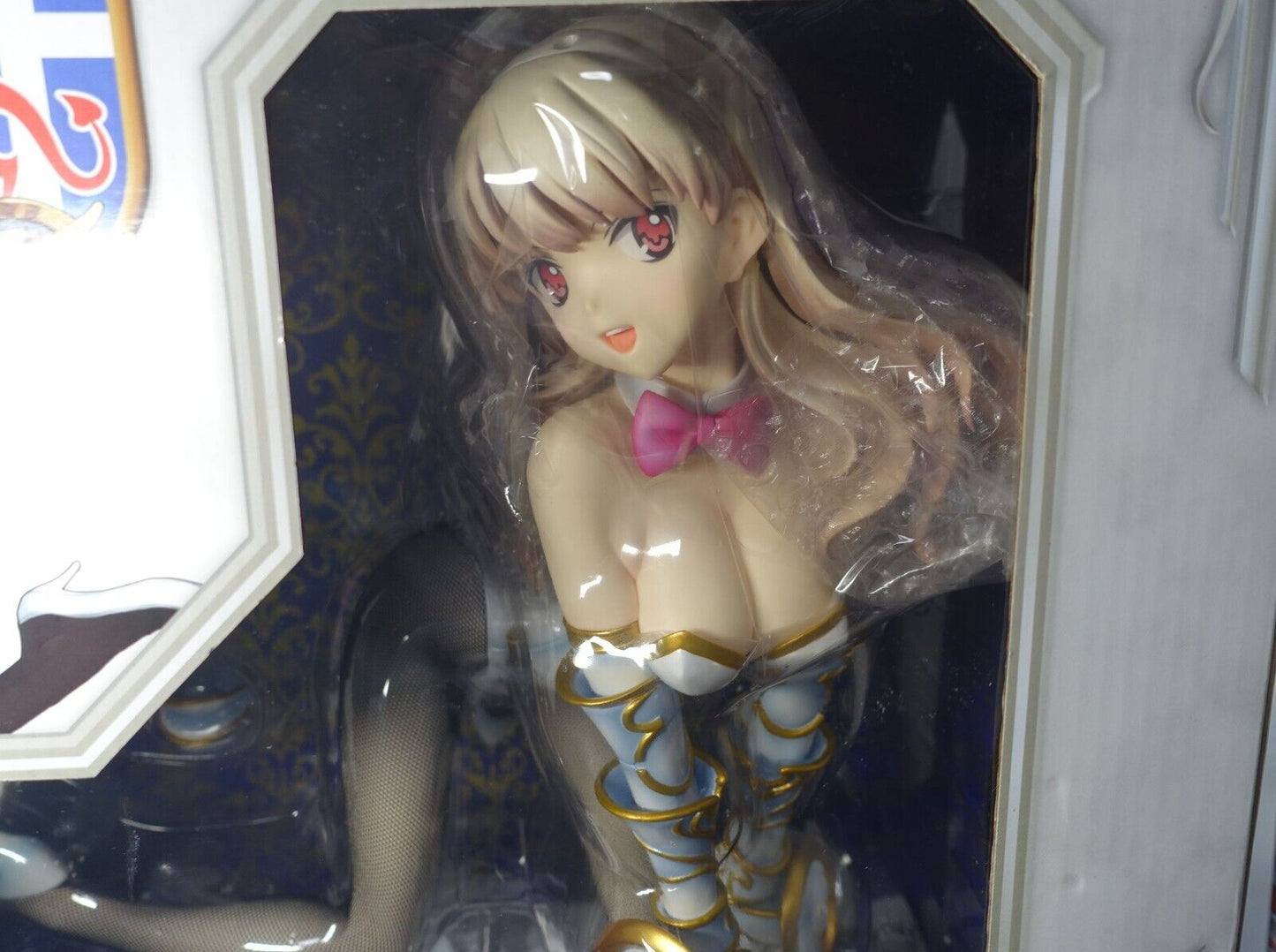FREEing EiyuuSenki Gold: PERCEVAL 1/4 Scale PVC Figure Statue Bunny 