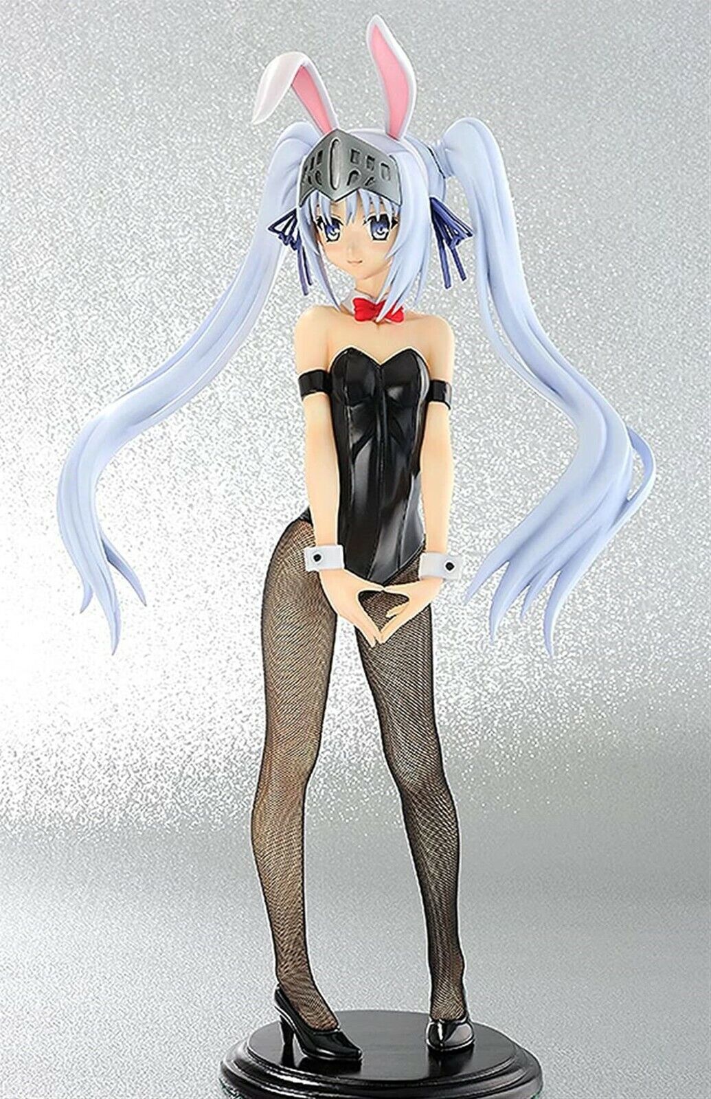 FREEing Is This a Zombie? Eucliwood Hellscythe Bunny 1/4 Scale Figure Statue 