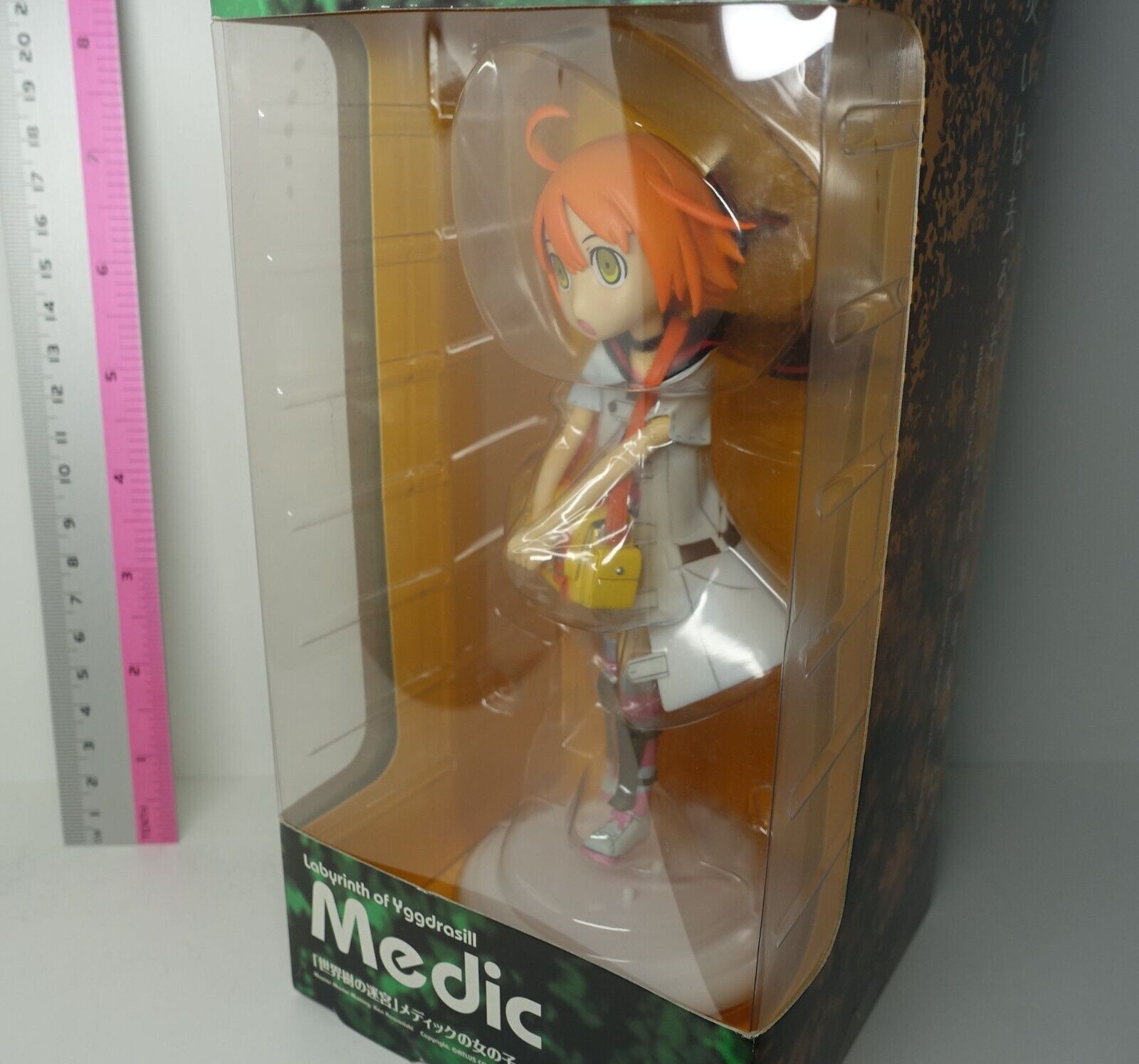 WAVE Etrian Odyssey Sekaiju no Meiq Medic Girl Figure Statue 