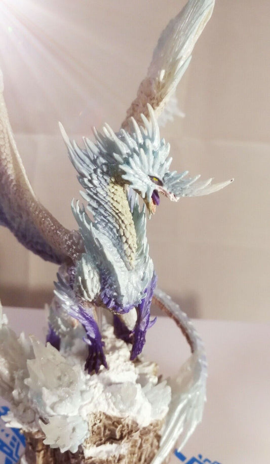 Monster Hunter World ICEBORNE Velkhana Figure Statue ICE BORNE Authentic 