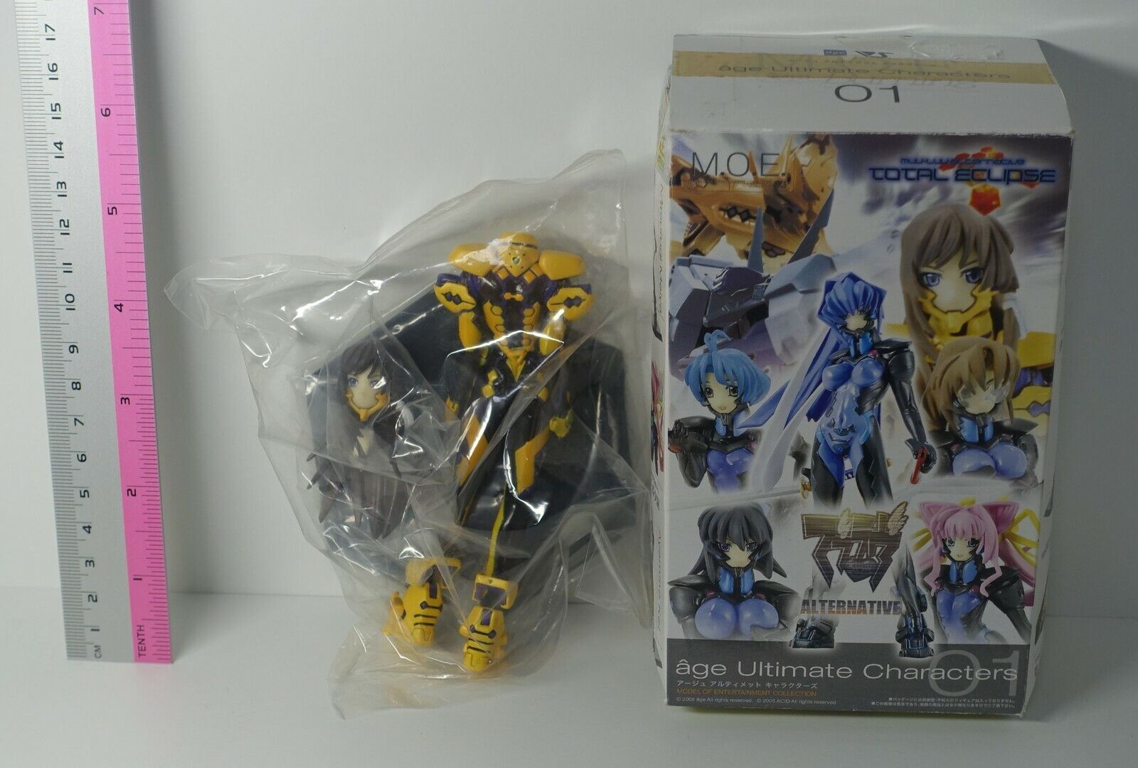 Volks Age Ultimate Characters Muv-Luv Yui Takamura Pilot Suit Figure 