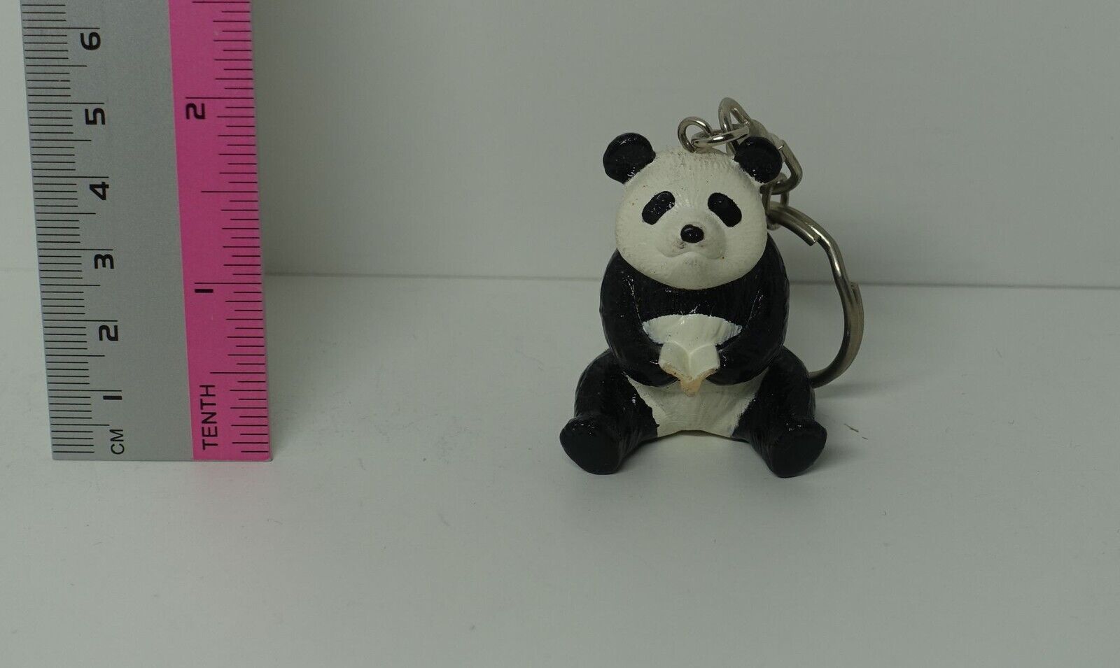 Japanese Publisher Kodansha Character Panda Yonda Key Chain 