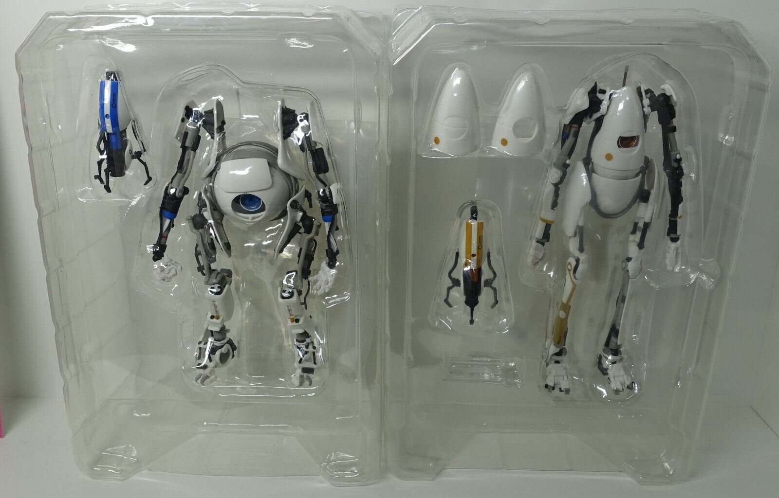 Max Factory Portal2 Action Figure Figma ATLAS & P-BODY 