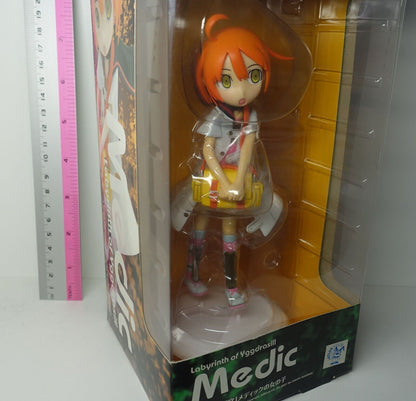 WAVE Etrian Odyssey Sekaiju no Meiq Medic Girl Figure Statue 