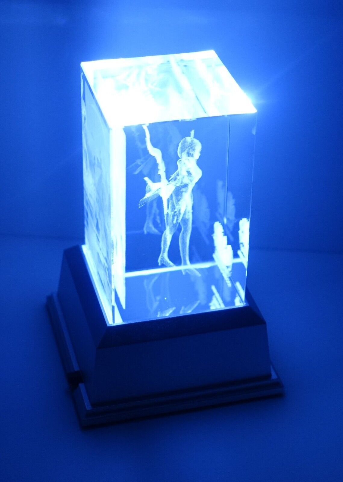 Atelier Ryza 3 Alchemist of the End & the Secret Key 3D Crystal & LED Pedestal 