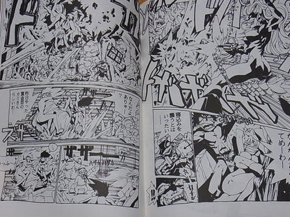 Hiroyuki Imaishi Newest item Original Gun Action Comic IBC01 & 02 Set SIUMAI 
