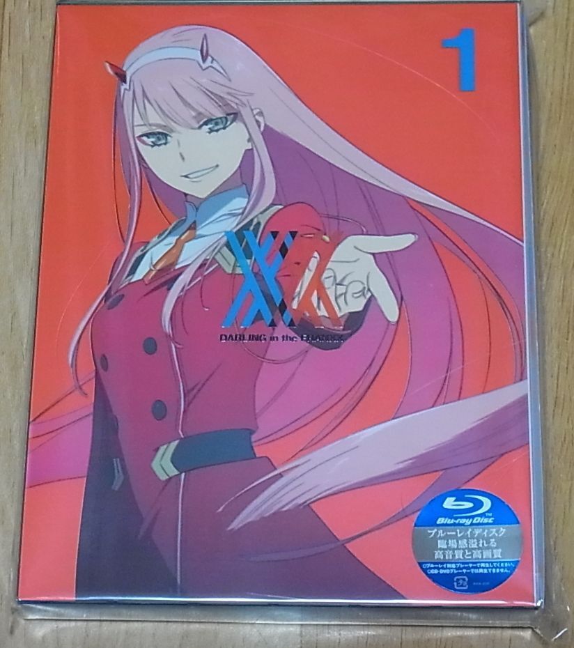 Darling in the Franxx Blu-ray vol.1 & Art Board 