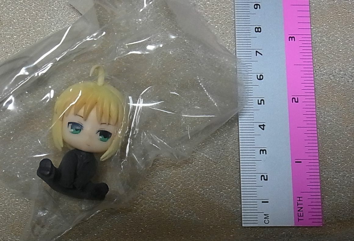 Petanko Mini Fate Zero Figur Statue Saber in Black Suit 