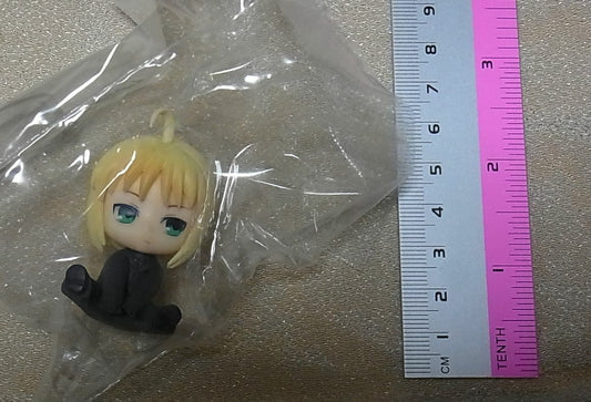 Petanko Mini Fate Zero Figur Statue Saber in Black Suit 