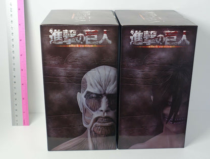 Attack on Titan Eren Yeager & Colossal Titan Bust Statue Set 