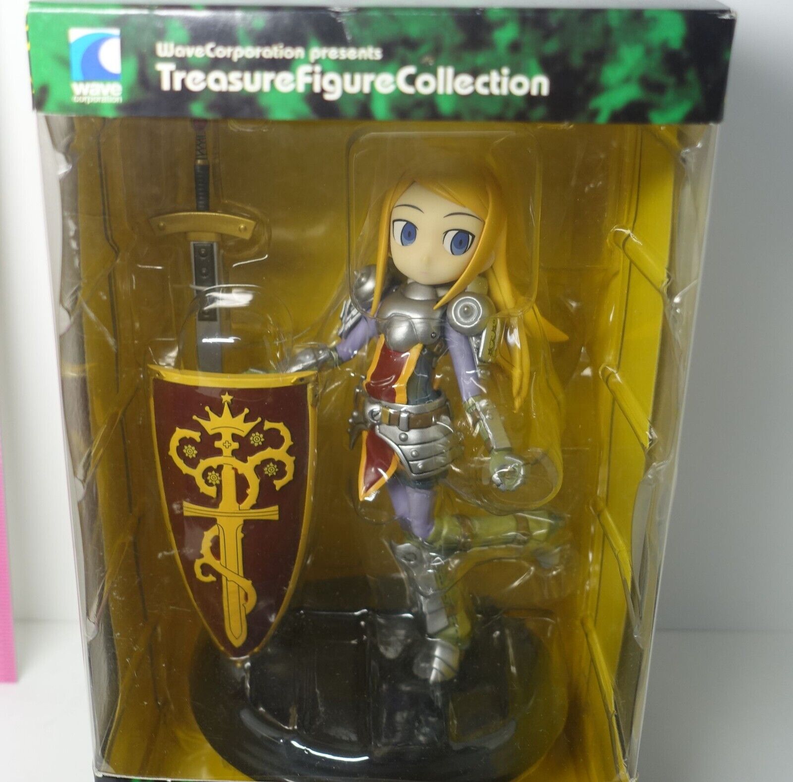 WAVE Etrian Odyssey Sekaiju no Meiq Paladin Girl Figure Statue 
