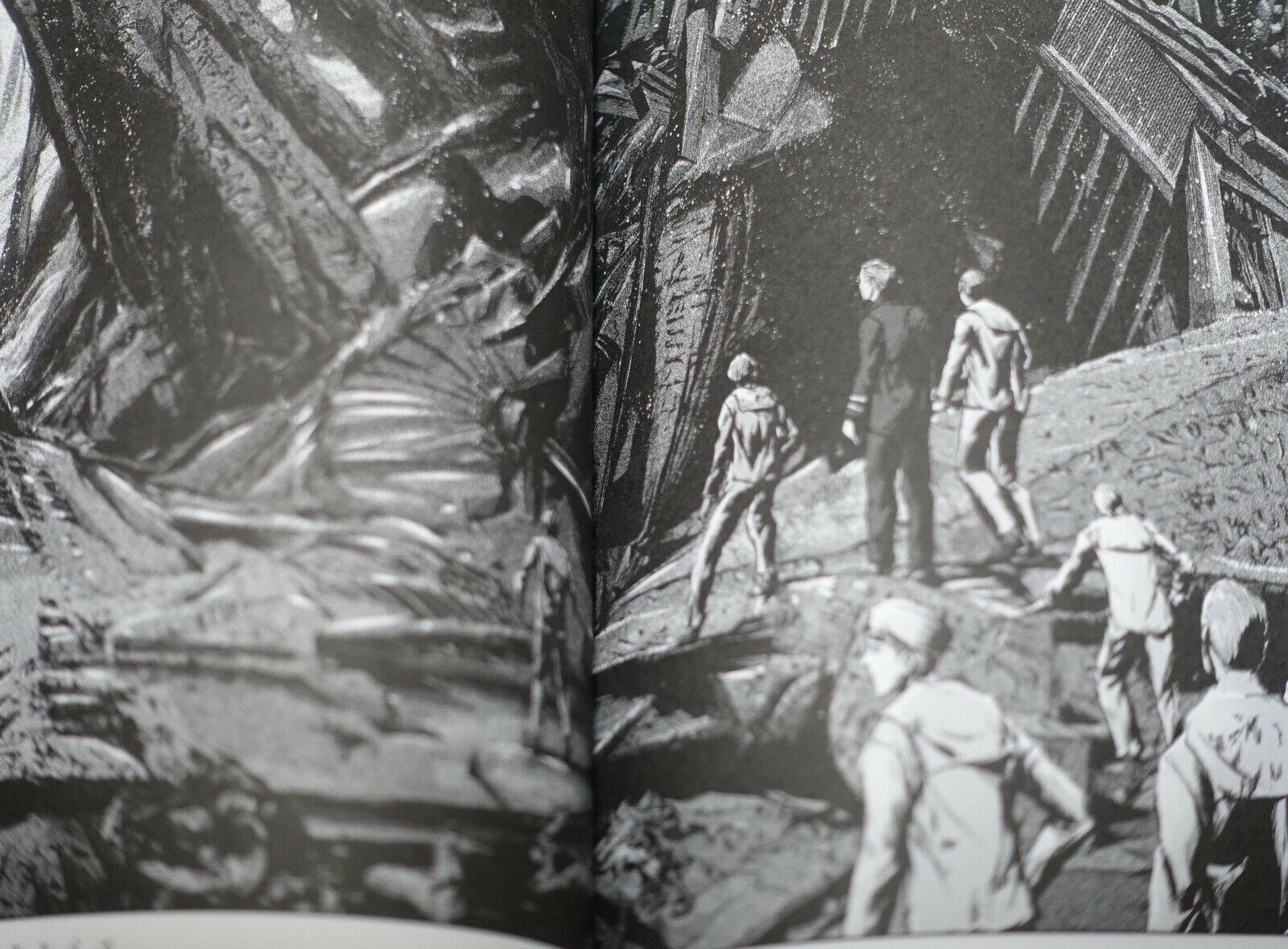 JAPANESE COMIC H.P.LOVECRAFT THE CALL OF CTHULHU GOU TANABE – q to Japan