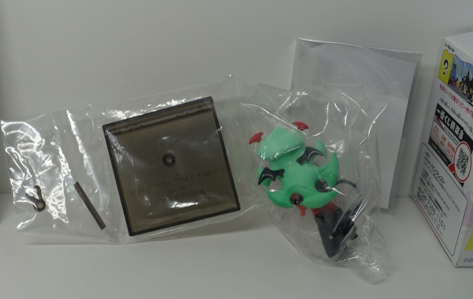 Panty and Stocking with Garterbelt Scanty Figure & Background Sheet Damaged Box 
