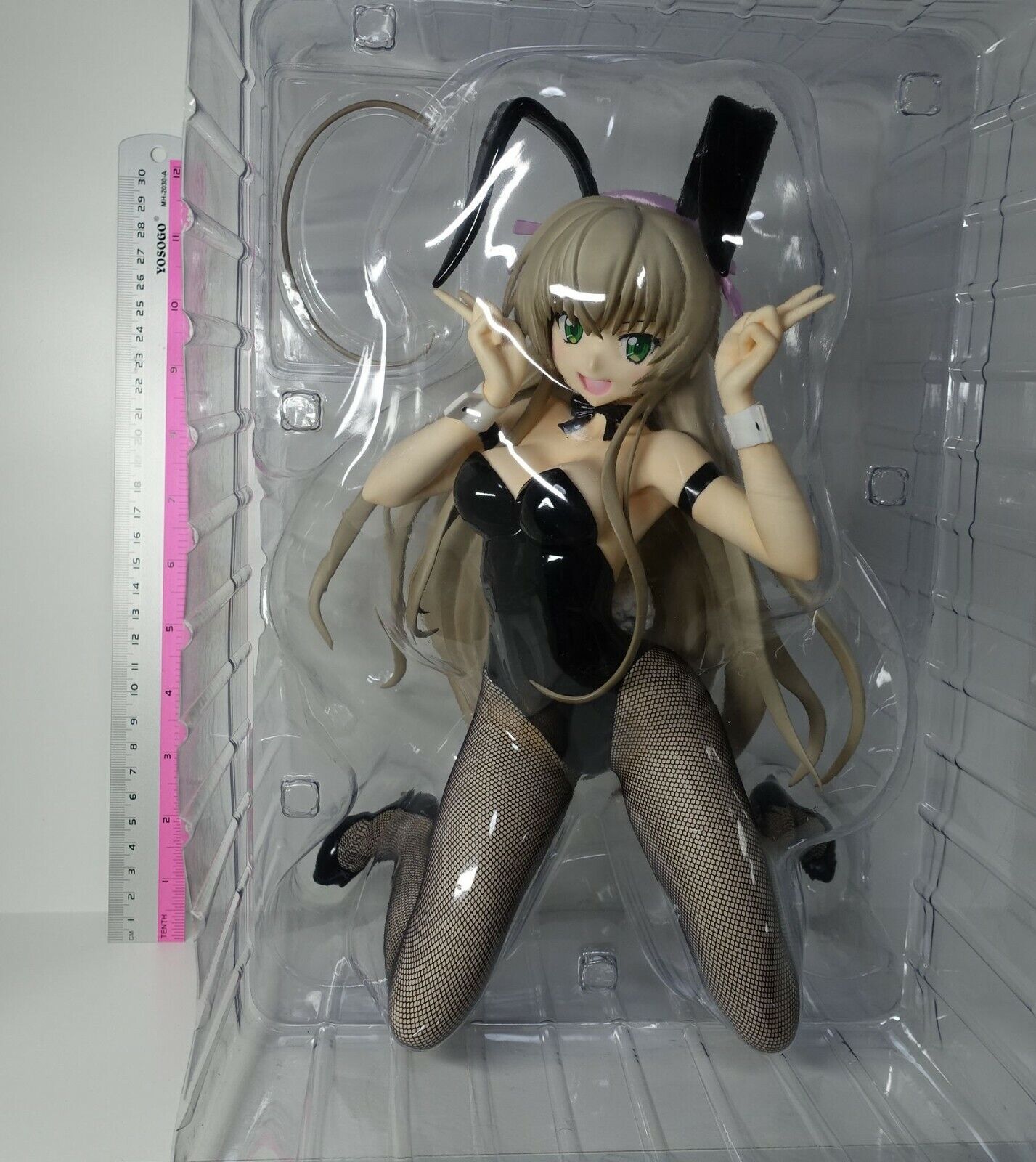 3-7 days from Japan FREEing Nyaruko Crawling with Love W 1/4 Scale Bunny Figure 