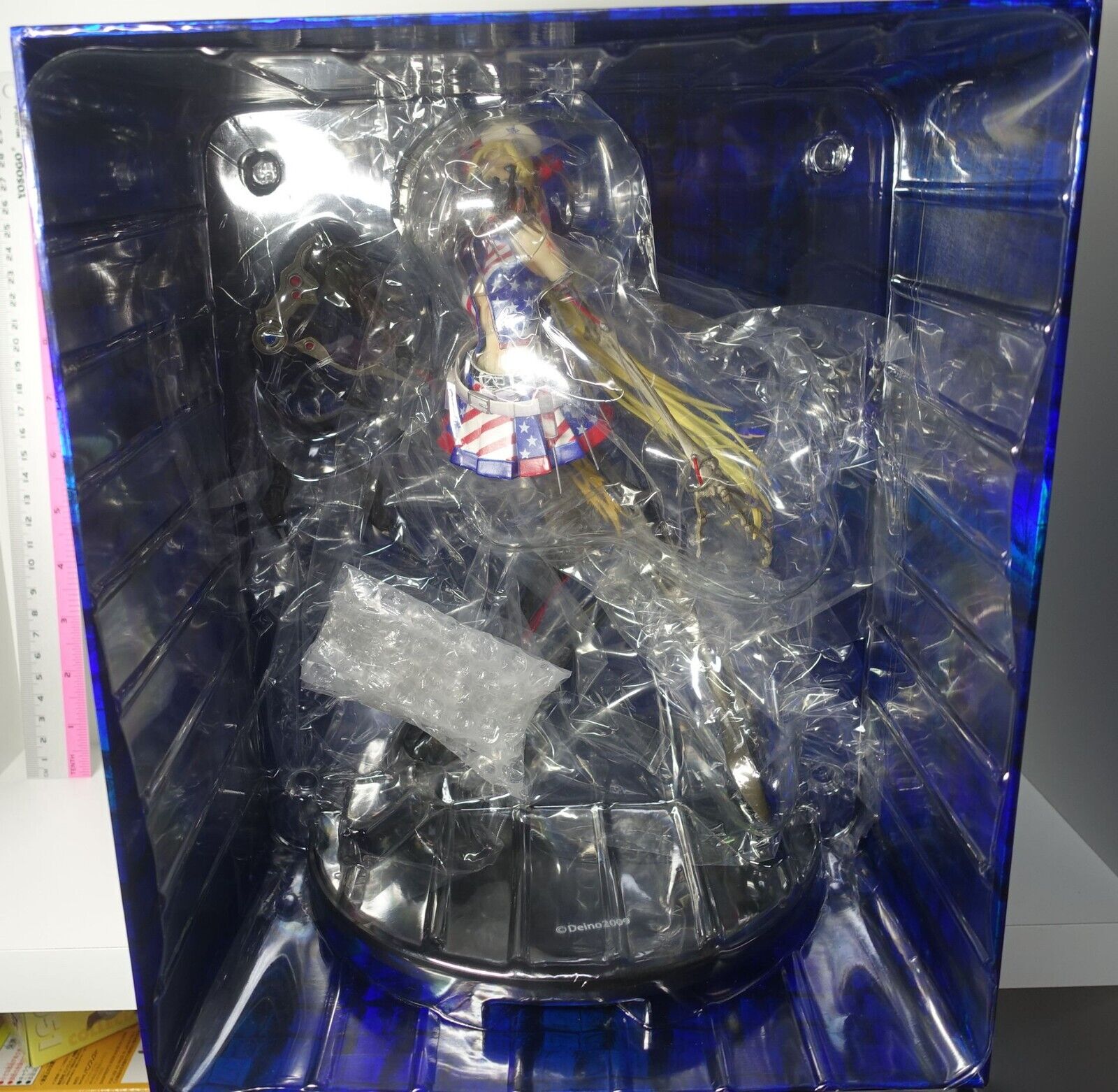 Union Creative mensHdge Calne Ca Strange Blue Figure 